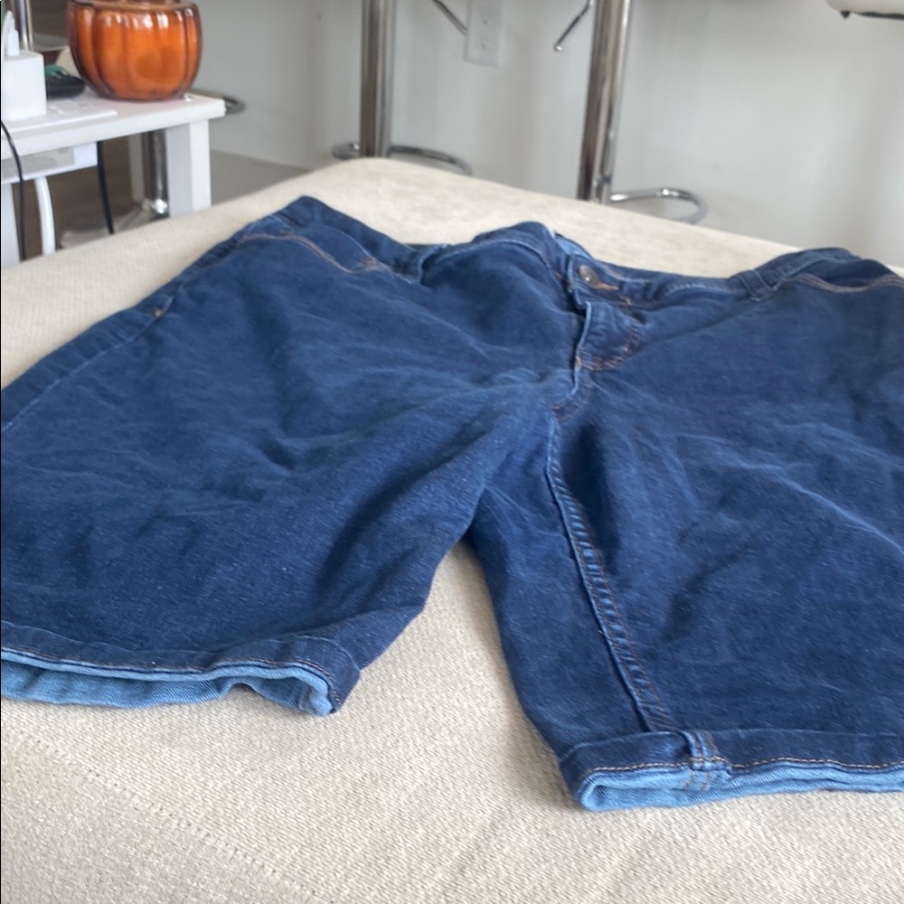 St. John's Bay Blue Jean Shorts Classic Denim Style